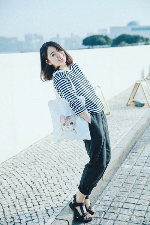 中国香港队在国际乒联混合团体世界杯中展现出色团队配合，香港乒乓球队成绩